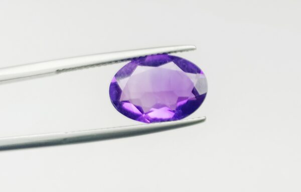 Amethyst Oval Cut 10mm x 14mm -4.45 Carat - Ravi Ratnesh