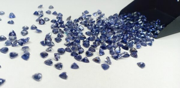 Iolite Trillion Cut 4MM - Ravi Ratnesh