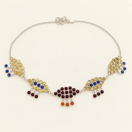 Mixed Leaf Red Centre Choker